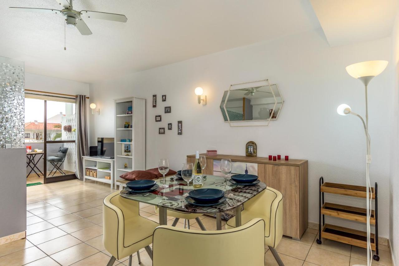 Apartment with Balcony,1046923303:JPEG