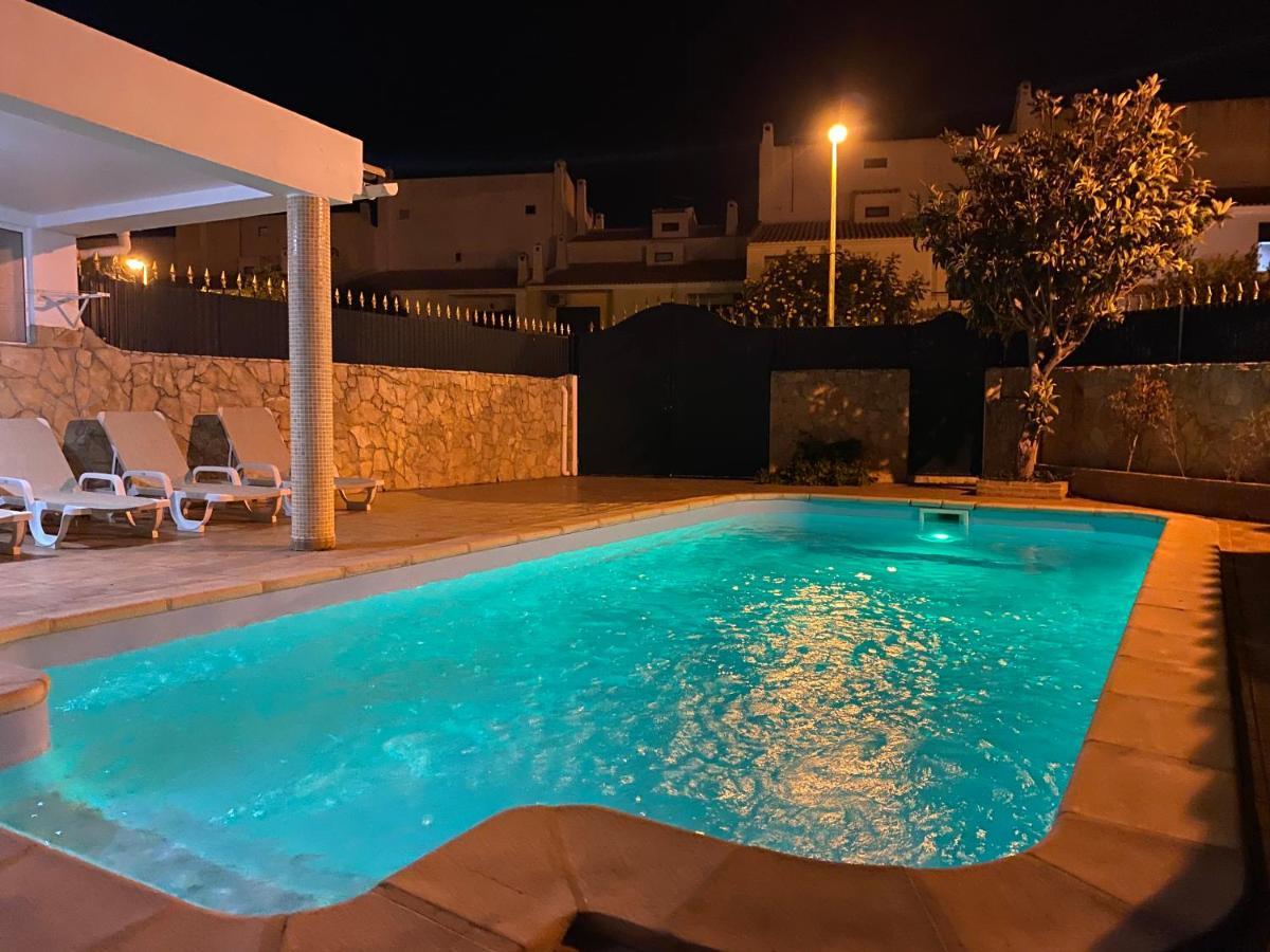 Villa con Piscina Privata