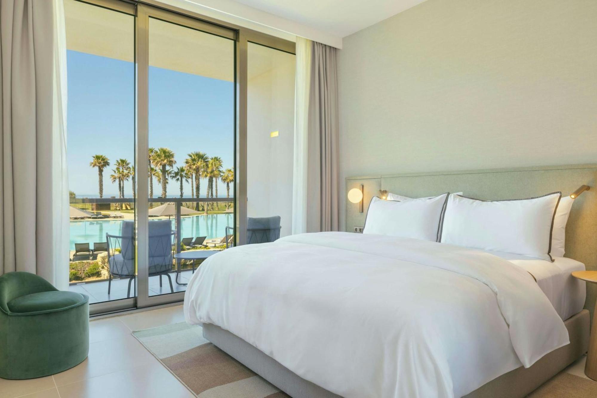 Double King Room with Pool View