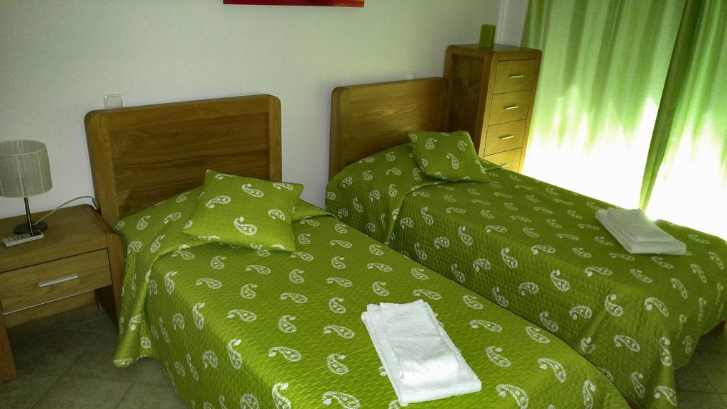 Three-Bedroom Apartment,328610494:JPEG