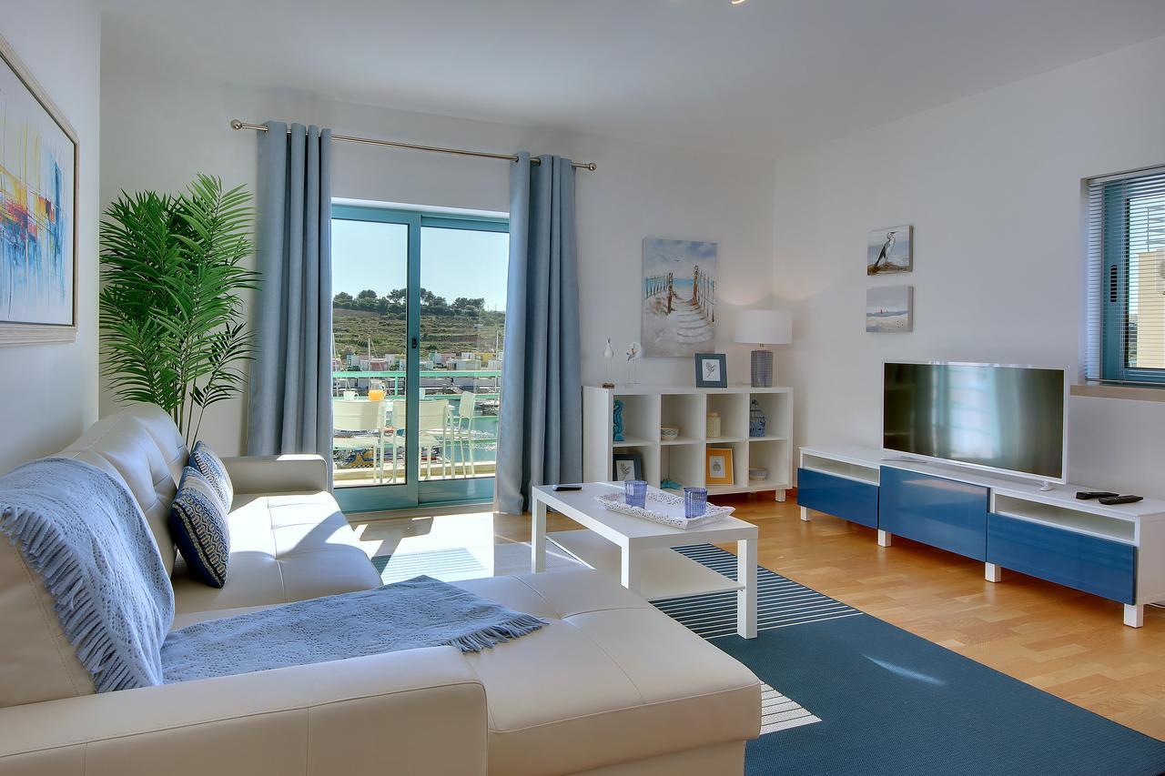 Apartment,627316440:JPEG