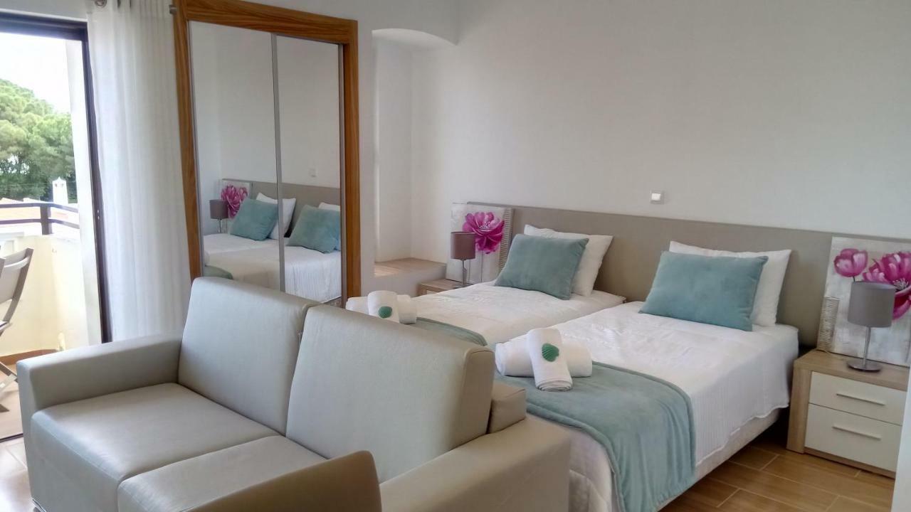 Studio Apartment with Sea View,869550308:JPEG