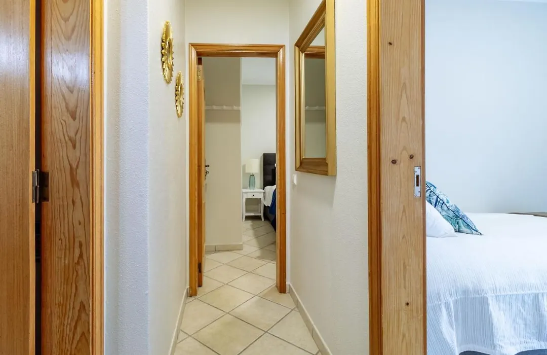 Top Renoviertes Apartment Mit Grosser Terrasse-1