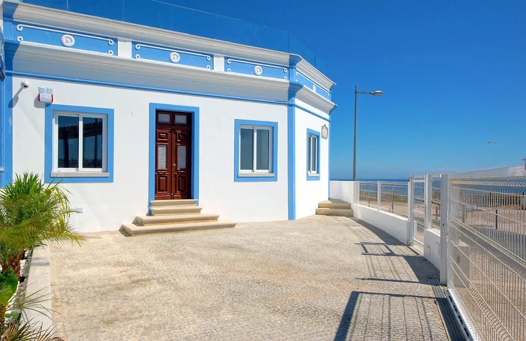Casa Da Bandeira -Perfect Location-Beach Front- Rooftop Pool By Dreamvillasalbufeira-1