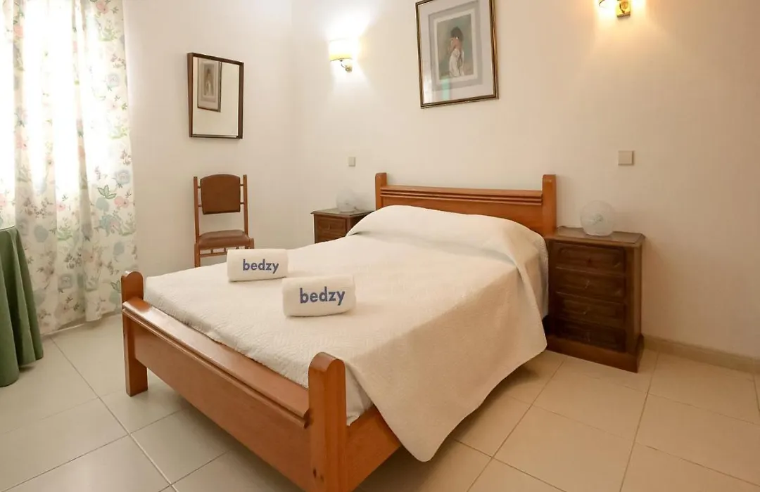 Praia Da Oura Apartment - 100 M From The Beach - By Bedzy-1