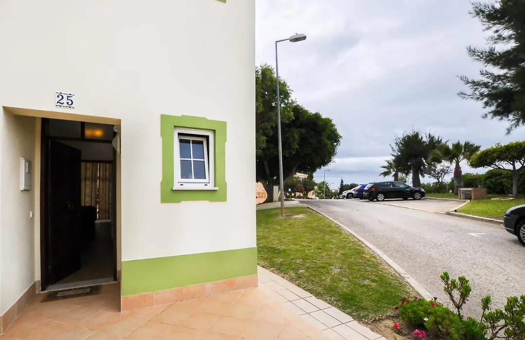 Sao Rafael Townhouse By Ocvillas-1