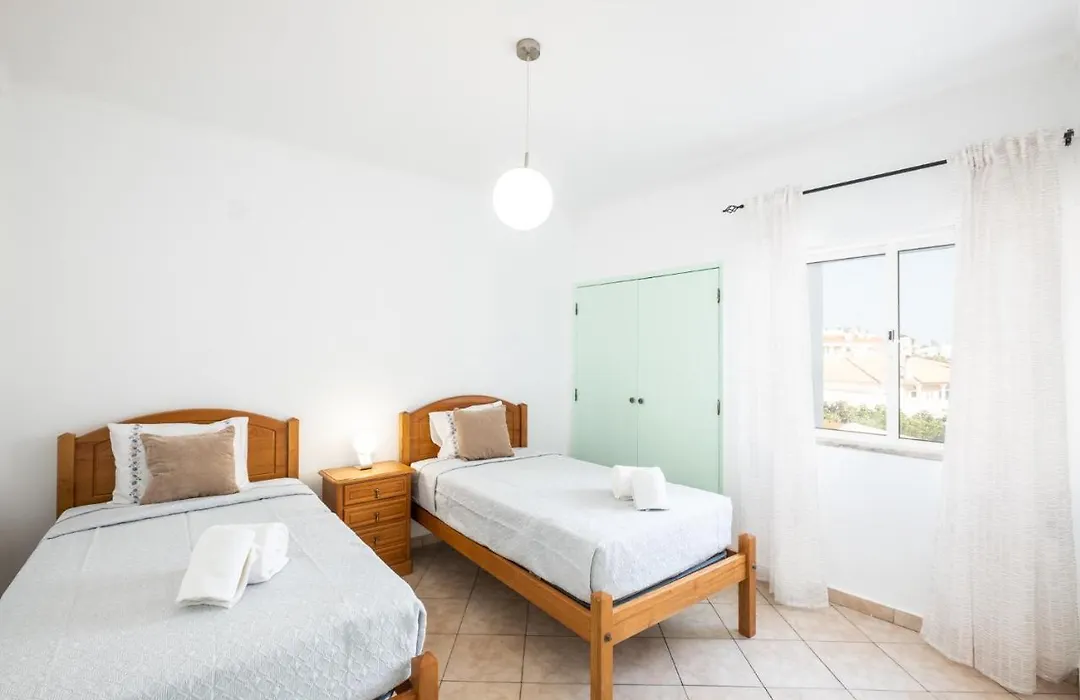 Albufeira - 3 Bedrooms - Free Wifi-1