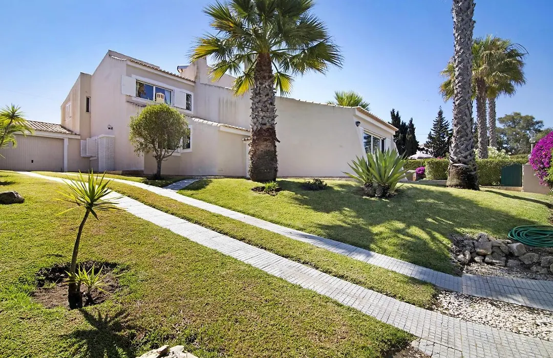 Villa Quintus Court-1