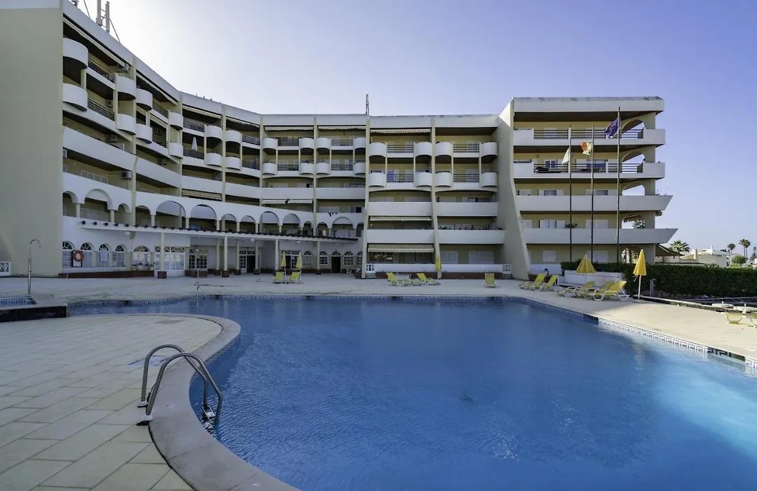 Apartamento Vista Piscina Muito Perto Da Praia-1