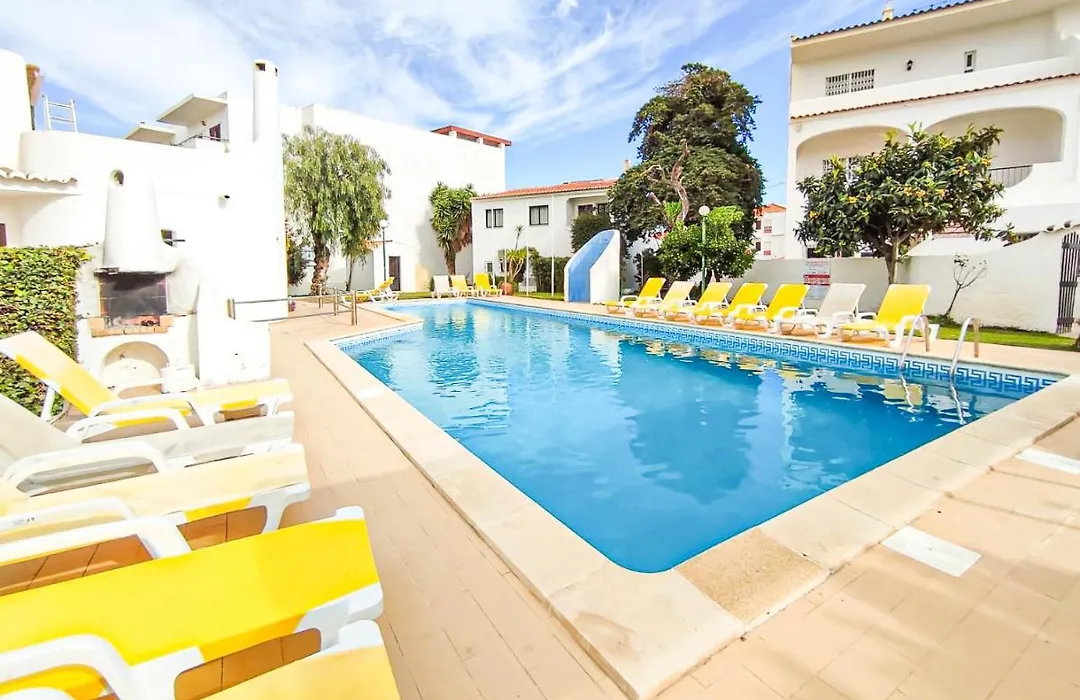 Apartamentos Pedro For Families By Bedzy-1