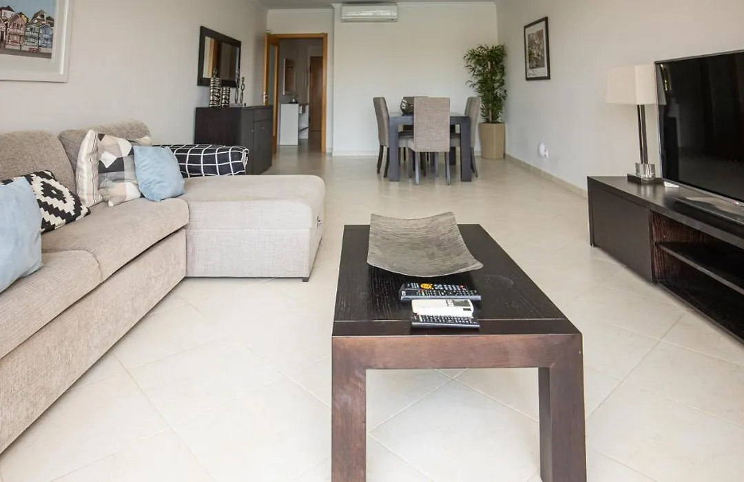 House F Sao Rafael Beach - Free Wifi & Airco, Netflix Ready - 300M From The Beach-1