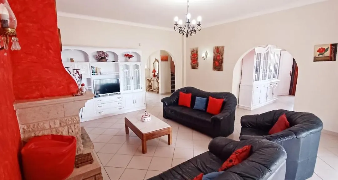 Villa Paraiso Spacious And Central To Enjoy Best Beaches Ac Wifi Garden Pool-1