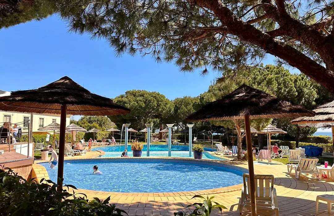 Bicos 303 - Shared Pool - 6 Guests - Albufeira-1