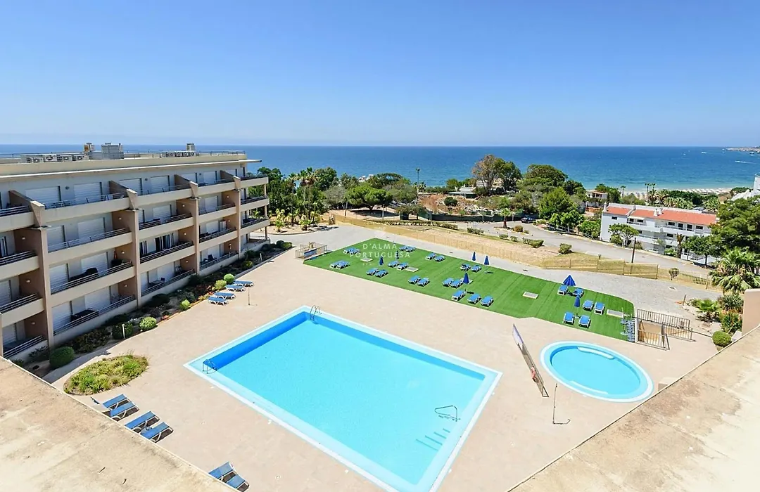 Stilysh 1Br Apartment Pool & Private Parking Walk To Beach 150M And City Center Sleeps 4 (Adults Only)-1