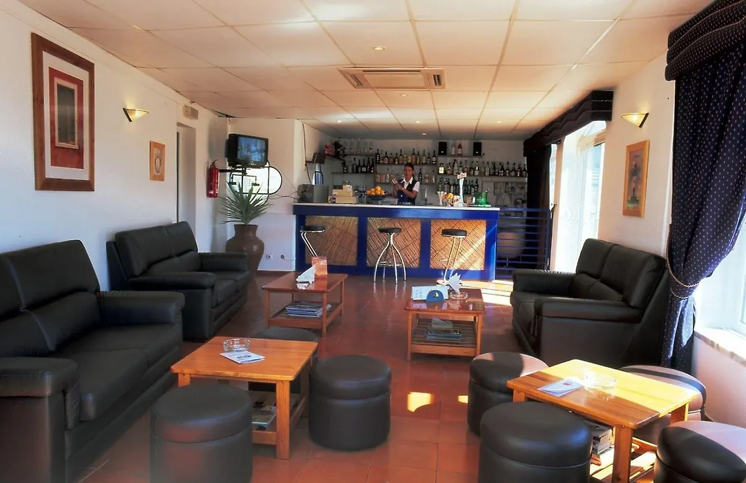 Apartamentos Turisticos Regina-1