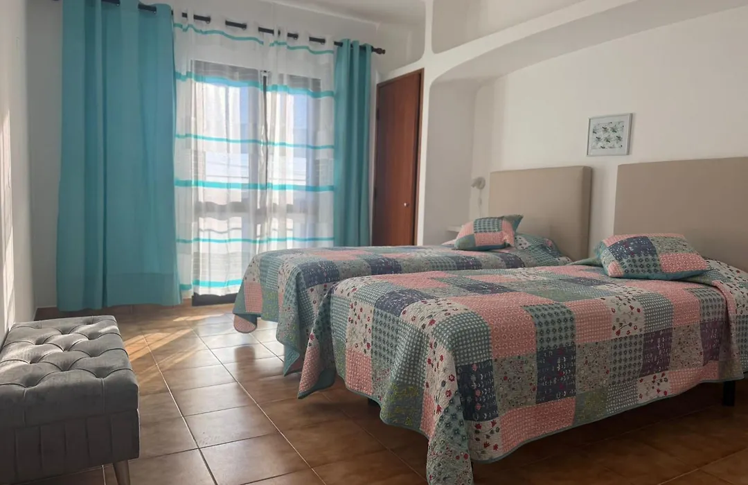 Vivenda Silvestre Family House-1