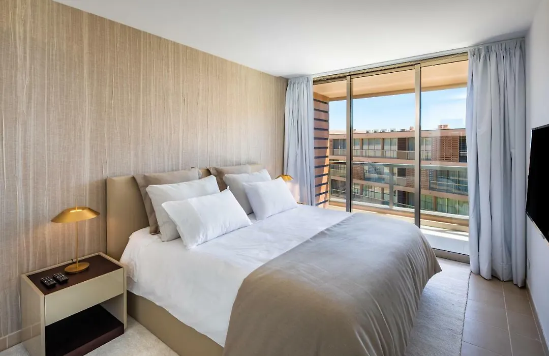 The Quest - Luxury Beach Apartment-1