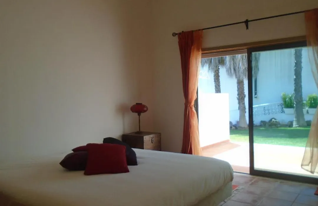 Magnifica Moradia Em Condominio Fechado-1