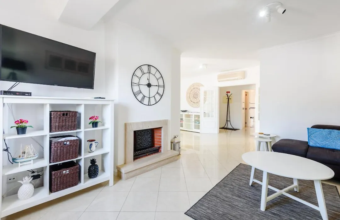 Amazing Apartment In Albufeira-1