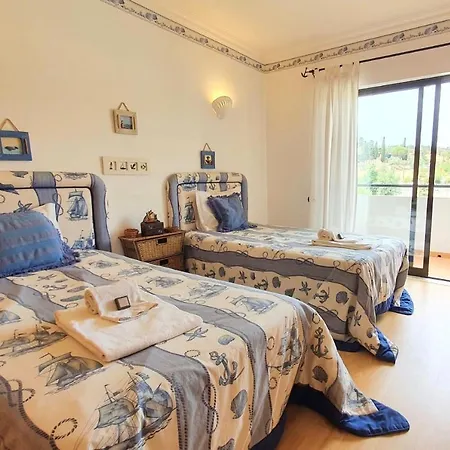 Lovelystay - Alto Dos Calicos 2Br House With Garden-2