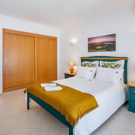 Falesia Sunshine Villa By The Portuguese Butler-3