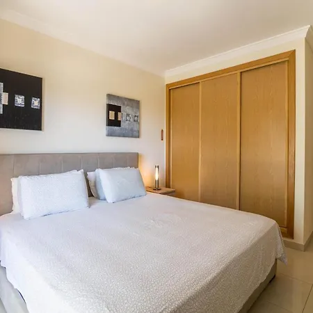 Luxury Apartment In Sao Rafael-3