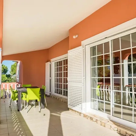 Villa Paraiso Spacious And Central To Enjoy Best Beaches Ac Wifi Garden Pool-2