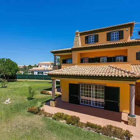 Villa Nincha - Heated Pool - Free Wi-Fi - Air Con-2