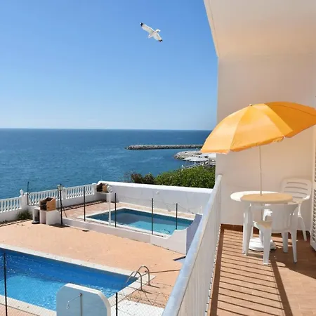 Apartamentos Encosta Do Mar-3