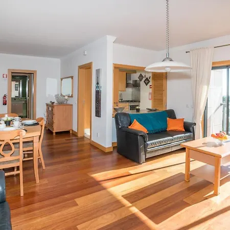 Well-Appointed Apartment In Corcovada, Albufeira-2