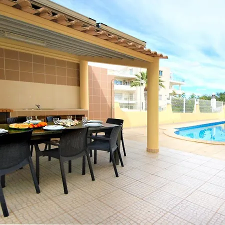 Villa Alice - Free Wifi & Air Co & Swimming Pool - By Bedzy-2