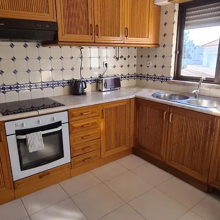 402 - Oura - 2 Bedroomed Apartment - Sea View-3