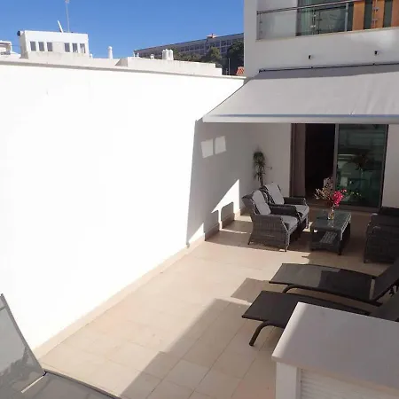Apartment Miramar, 20 Meters From The Beach, Sea View & Pool-2