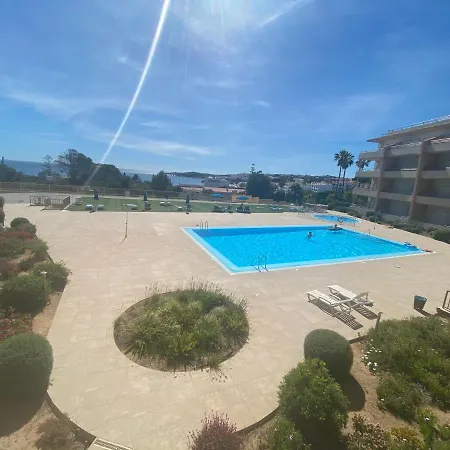 Stilysh 1Br Apartment Pool & Private Parking Walk To Beach 150M And City Center Sleeps 4 (Adults Only)-2