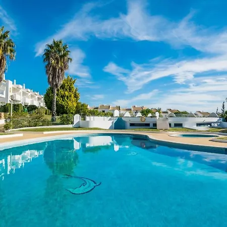 3 Bedroom Apartment In Oura Albufeira With Amazing Pool At Walking Distance To Beach, Strip And Old Town, Wifi And Ac, Private Condo-3