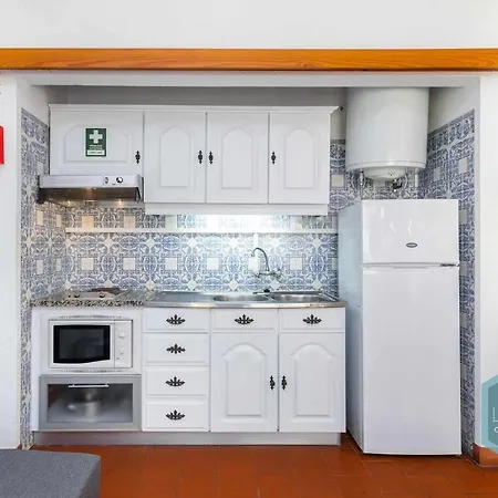 Green 104 - Dream Lodging-2