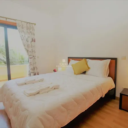 Apartment Garcas Lounge - By Dalma Portuguesa-3