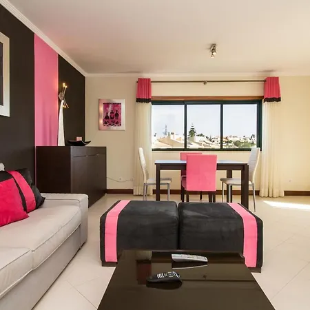 Family Apartment - Pool And Garden & Playground & Beach & Albufeira-2