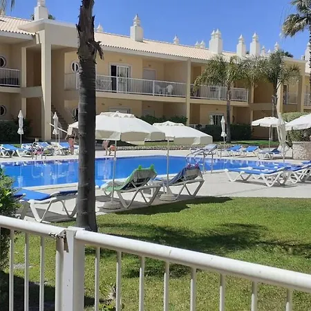 Pool Inn Gale-3
