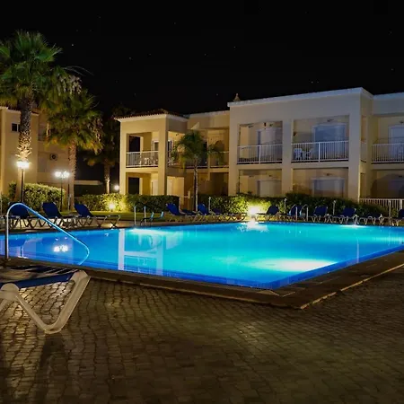 Pool Inn Gale-2
