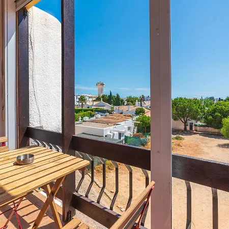 Cosy Beach Apartment In Albufeira Centre-3