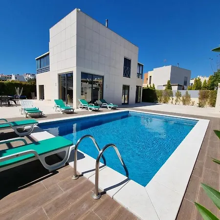 Luxury City Villa Olivia 10 - 15 Min To The Beach Oura, Private Swimming Pool-2