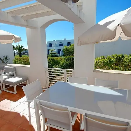 All Dreams Apartment- Windmill Hill-2