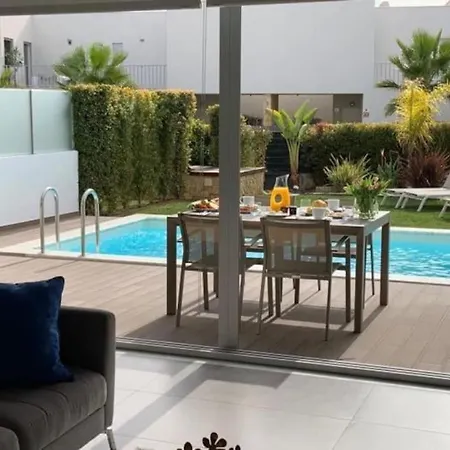 Harmony 4F House By Stay Ici-2