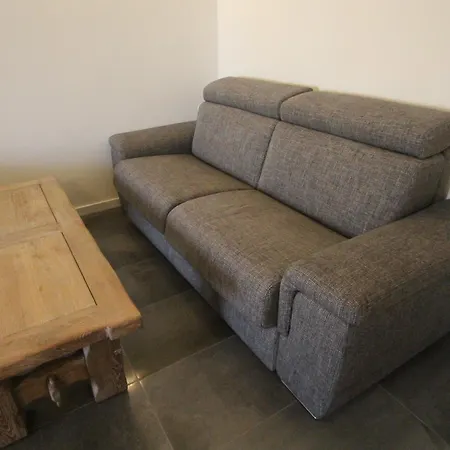 Z&A Apartment - Spacious Apartment, Close To The Strip-3