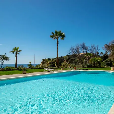 BeGuest Aveiros Beach View Apartment-3