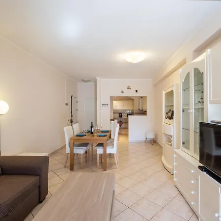 #043 Comfortable Apartment Great Stay-3