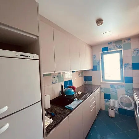 Beautiful Apartment In Albufeira Marina-2