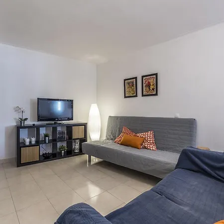 Hamal'S Beach Flat-2