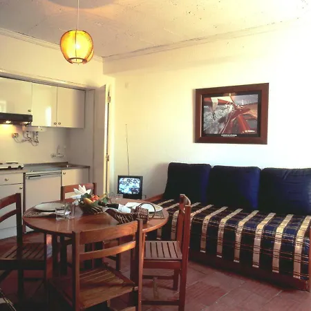 Apartamentos Turisticos Regina-3